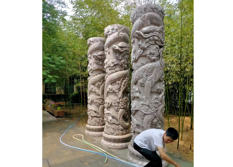石雕龍柱22